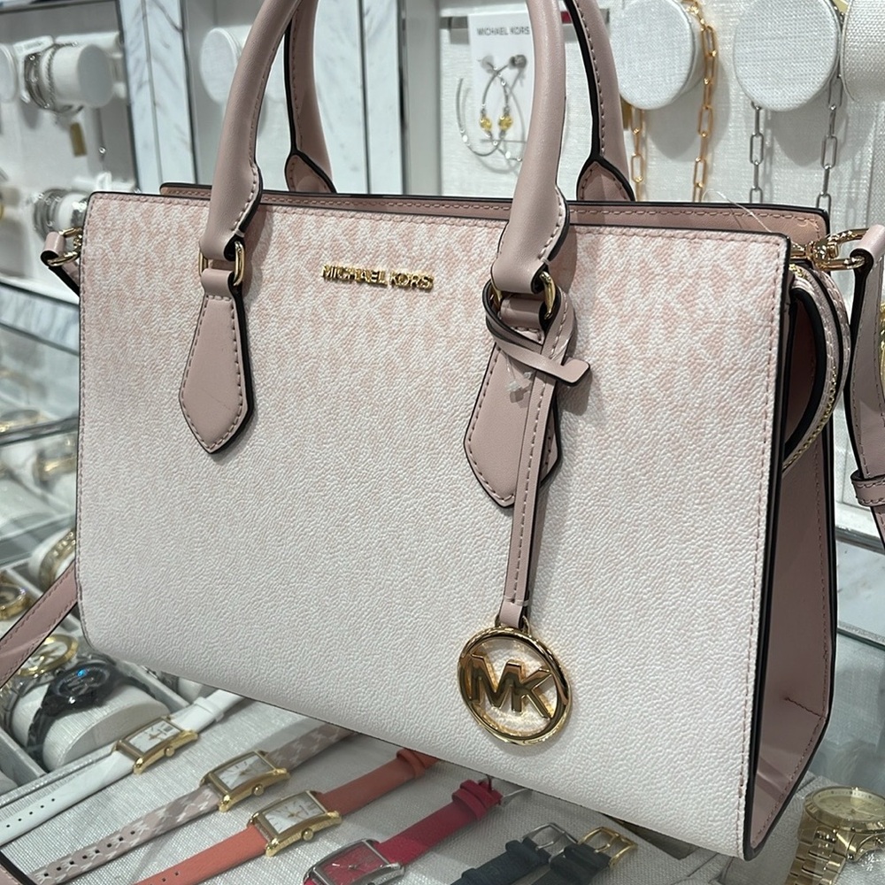 MICHAEL KORS Sheila Md Ombré Signature Logo Satchel Crossbody 
Powder Blush 
NWT - Picture 14 of 16